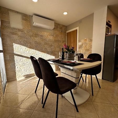 Apartman Veronika Vrsi Exteriör bild