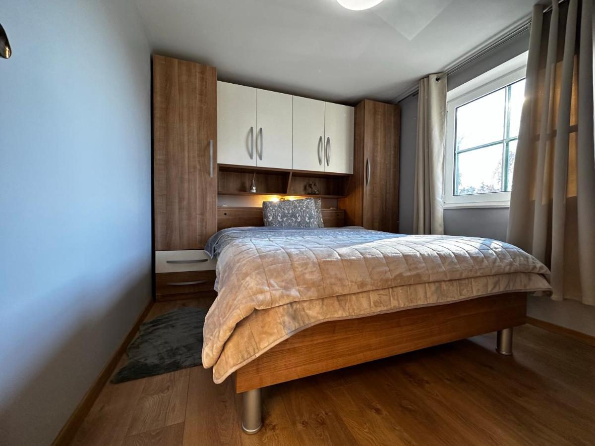 Apartman Veronika Vrsi Exteriör bild